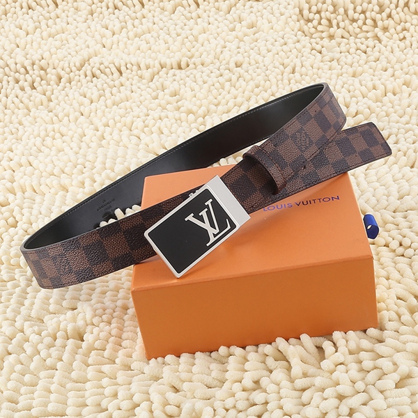 激安ルイヴィトンベルト着用イメージ